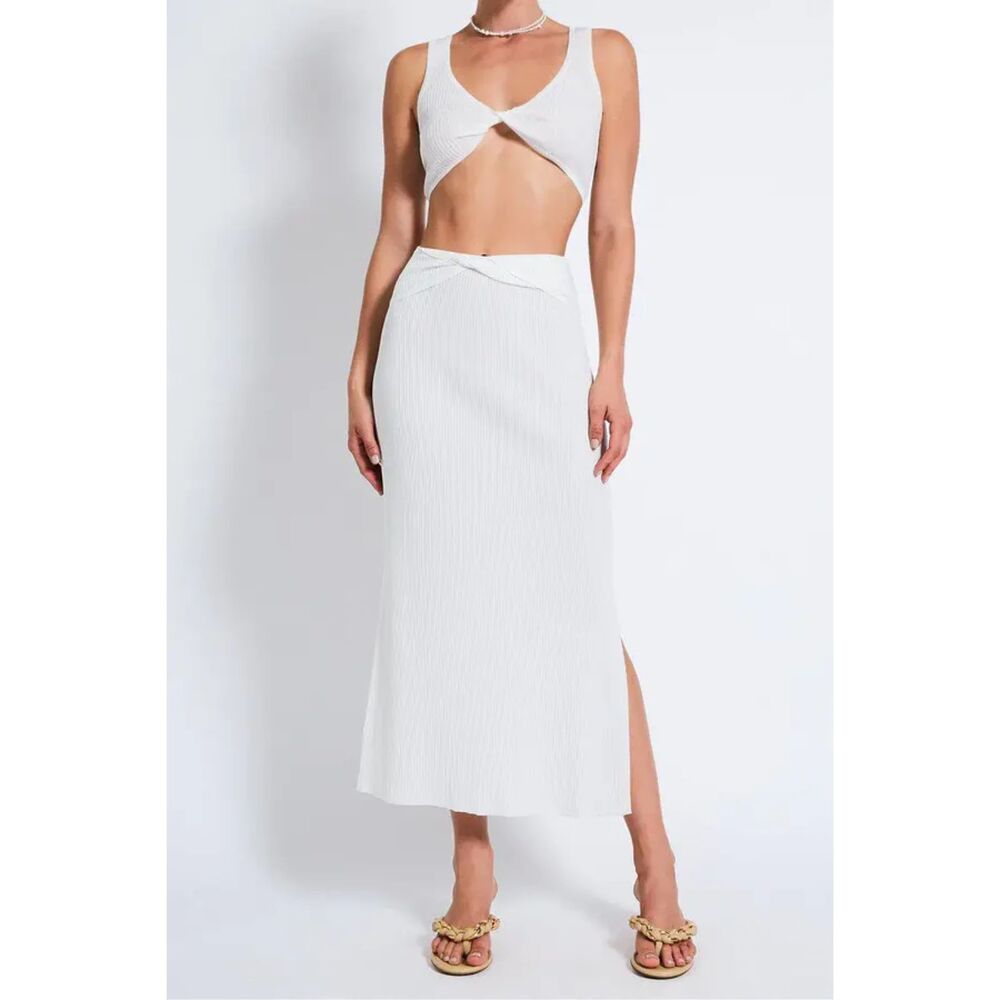 Devon Windsor Kade Ribbed Twist Maxi Skirt with Slits in Off-White size L NWT